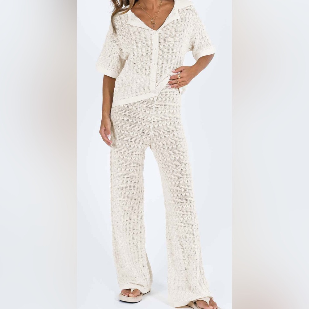 Elizondo Set. Size XS/S. Color Cream